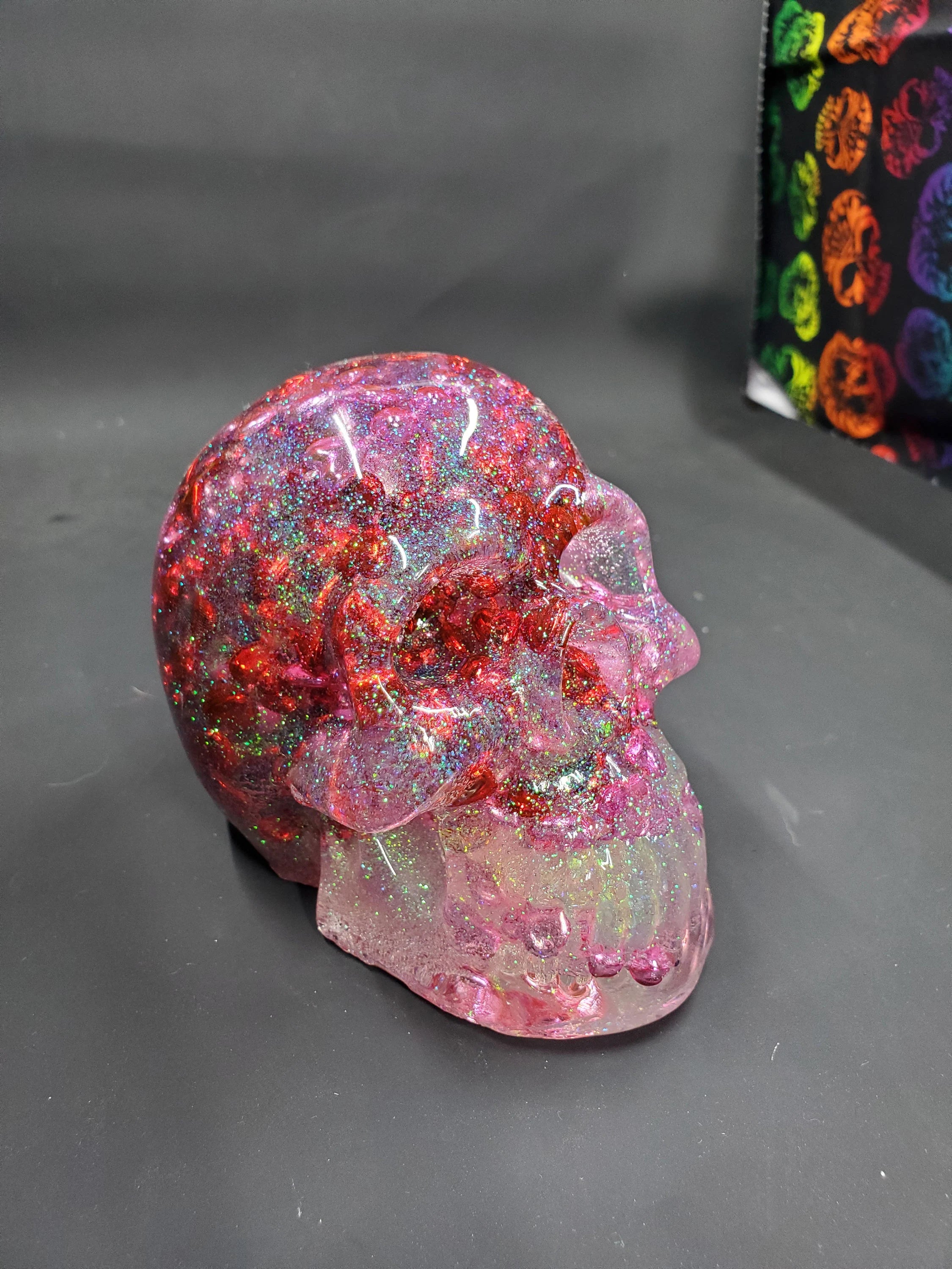 Glitter Heart - Basic Resin Skull