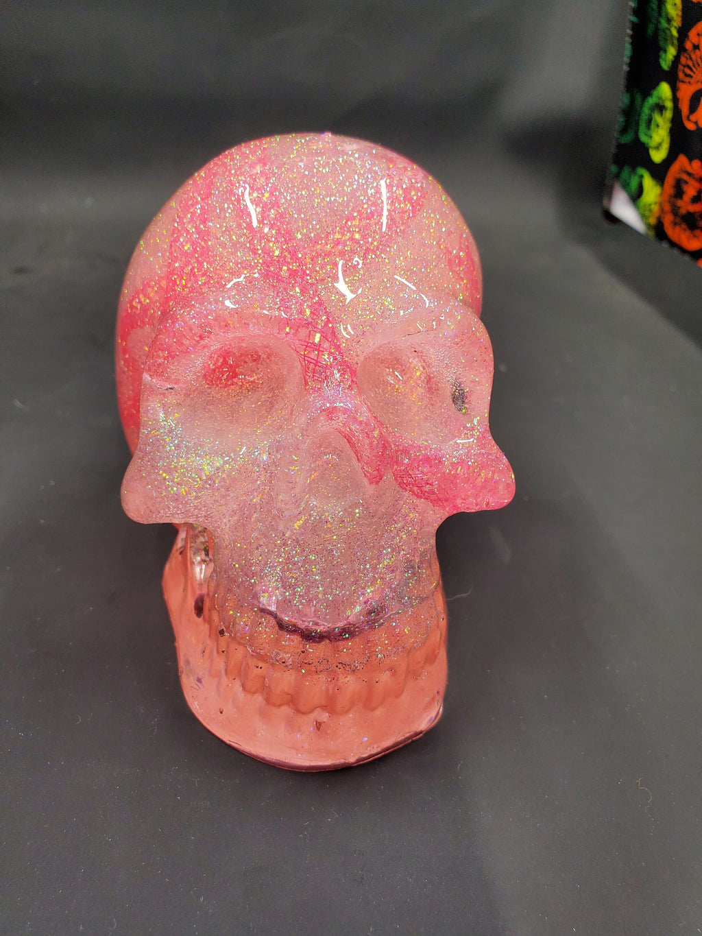 Glitter Pink Mesh - Basic Resin Skull