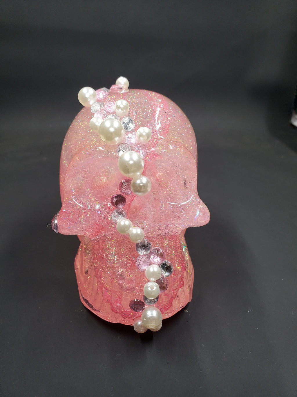 Glitter Pink Mesh with Pearly Bling - Basic Resin Skull