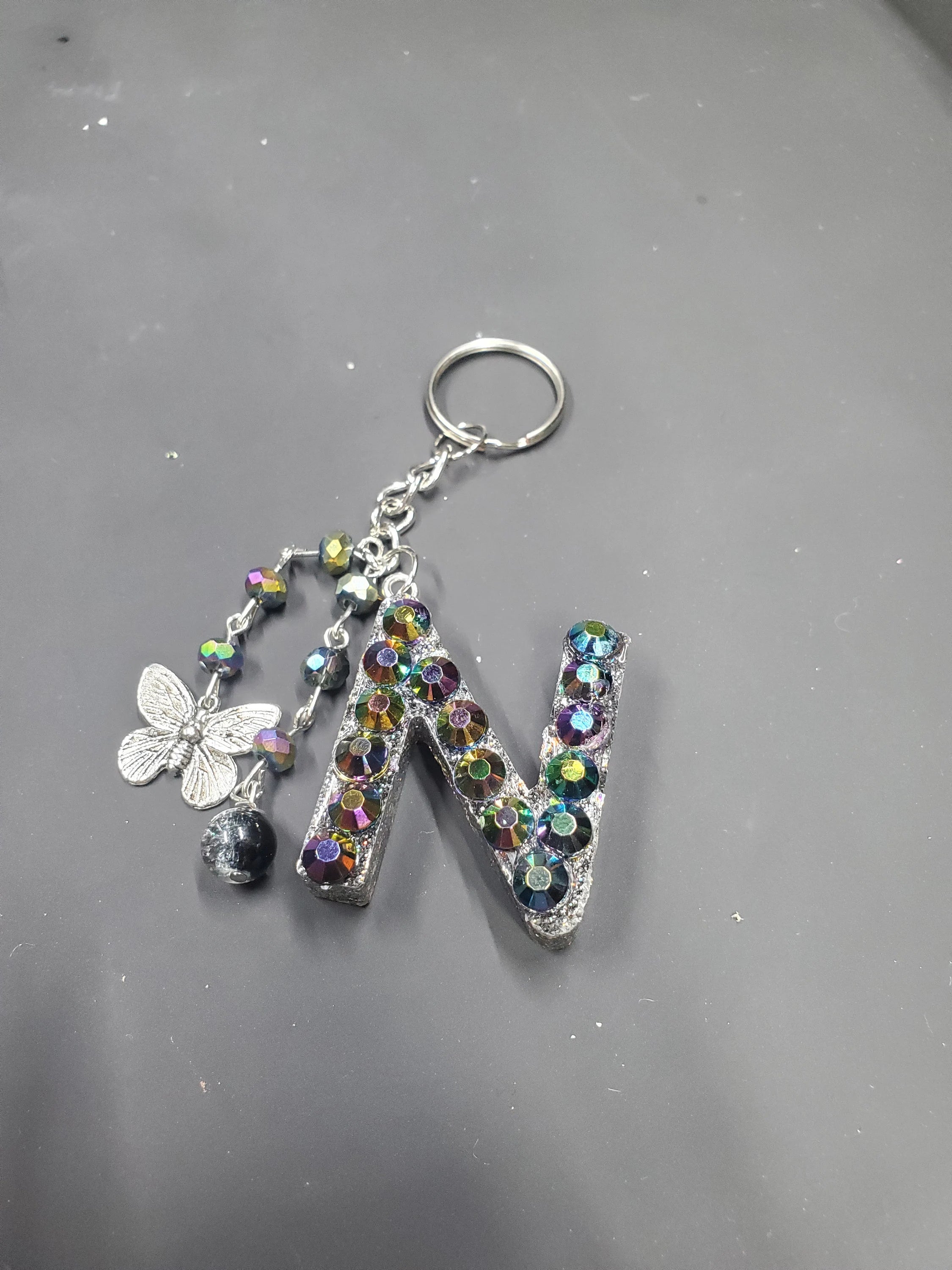 N - Grey Spook & Oil Bling - Resin Key Chain