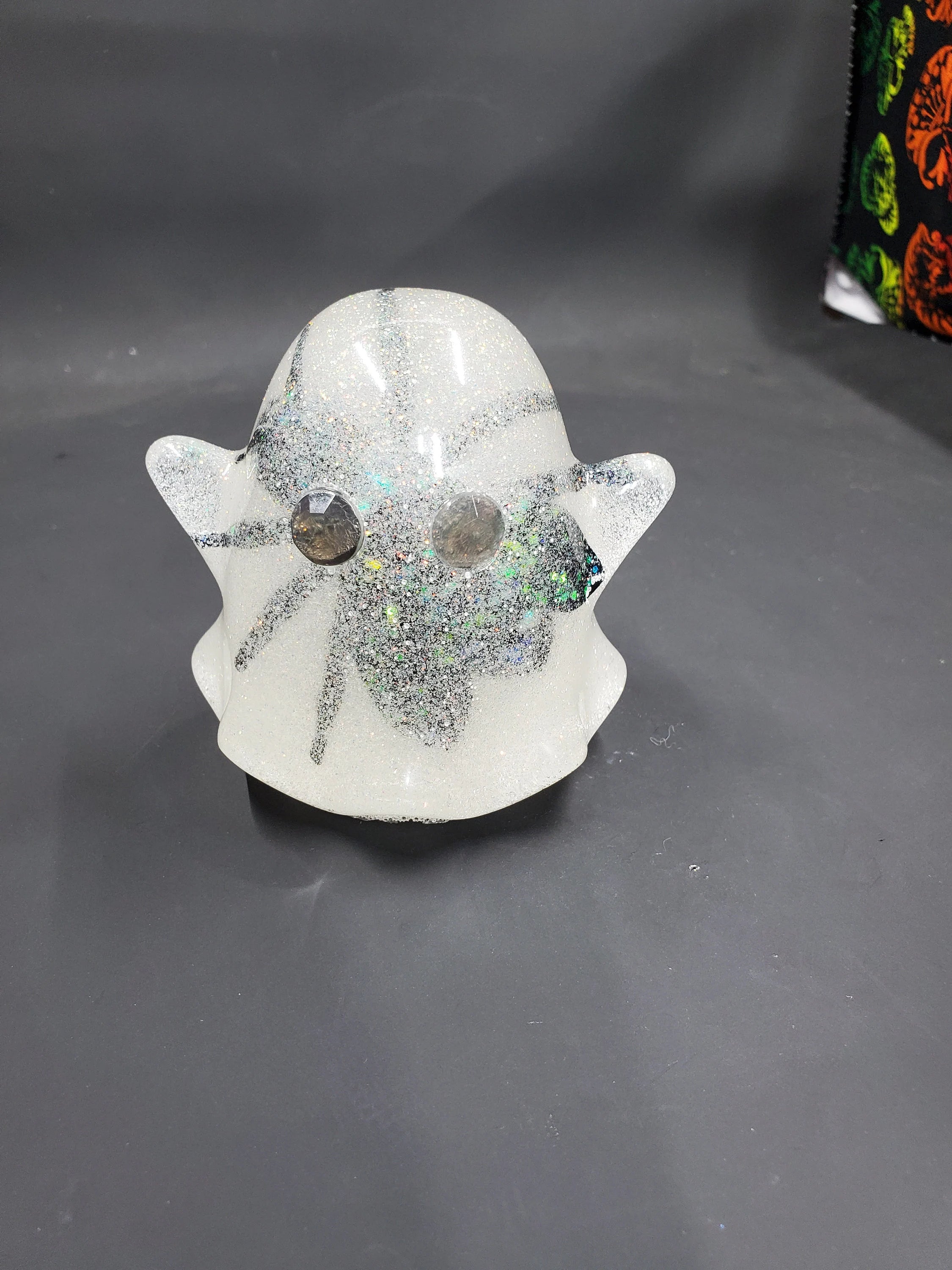 Misty Bug (B) - Fancy Ghost Boi