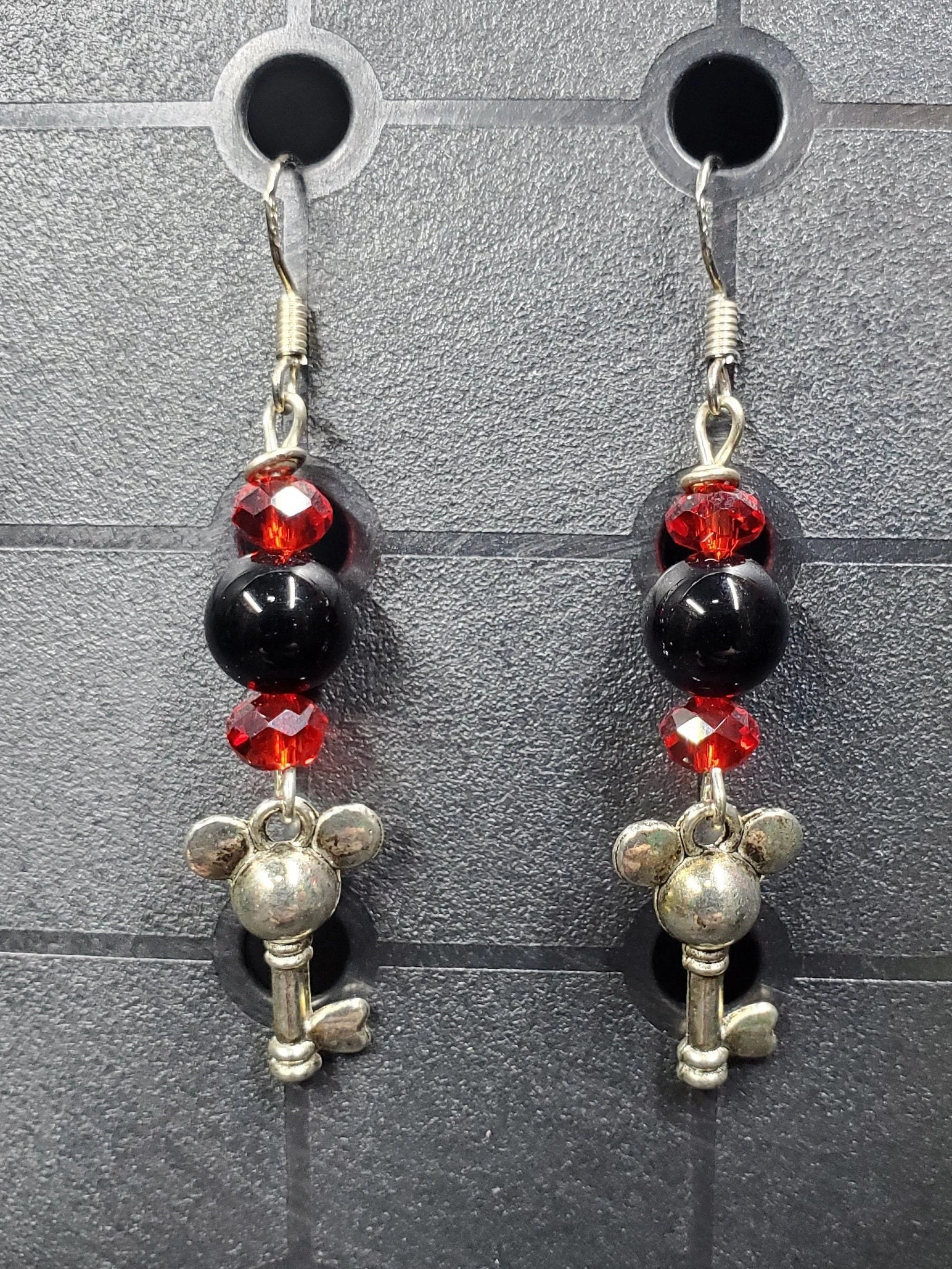 Onyx Mouse Key - Charms - Metal Crystal Round Short ( .925 SS hooks) - Earrings