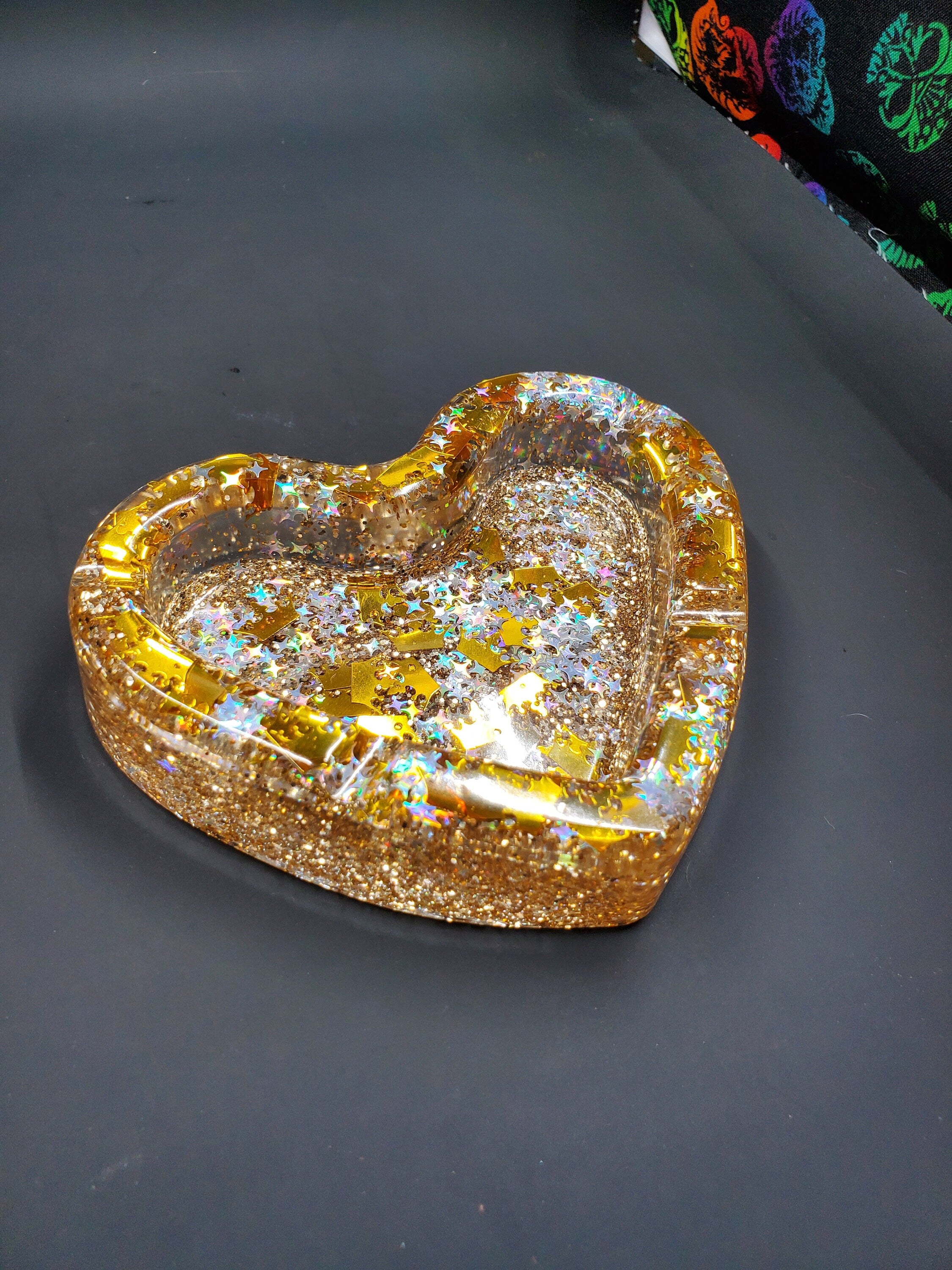 Gold Crown Glitter - Heart Ash Tray